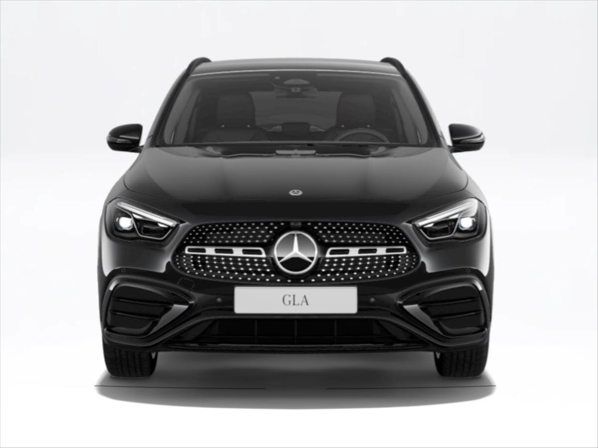 Mercedes-Benz GLA SUV / Terénní 1,3 l 120 kw