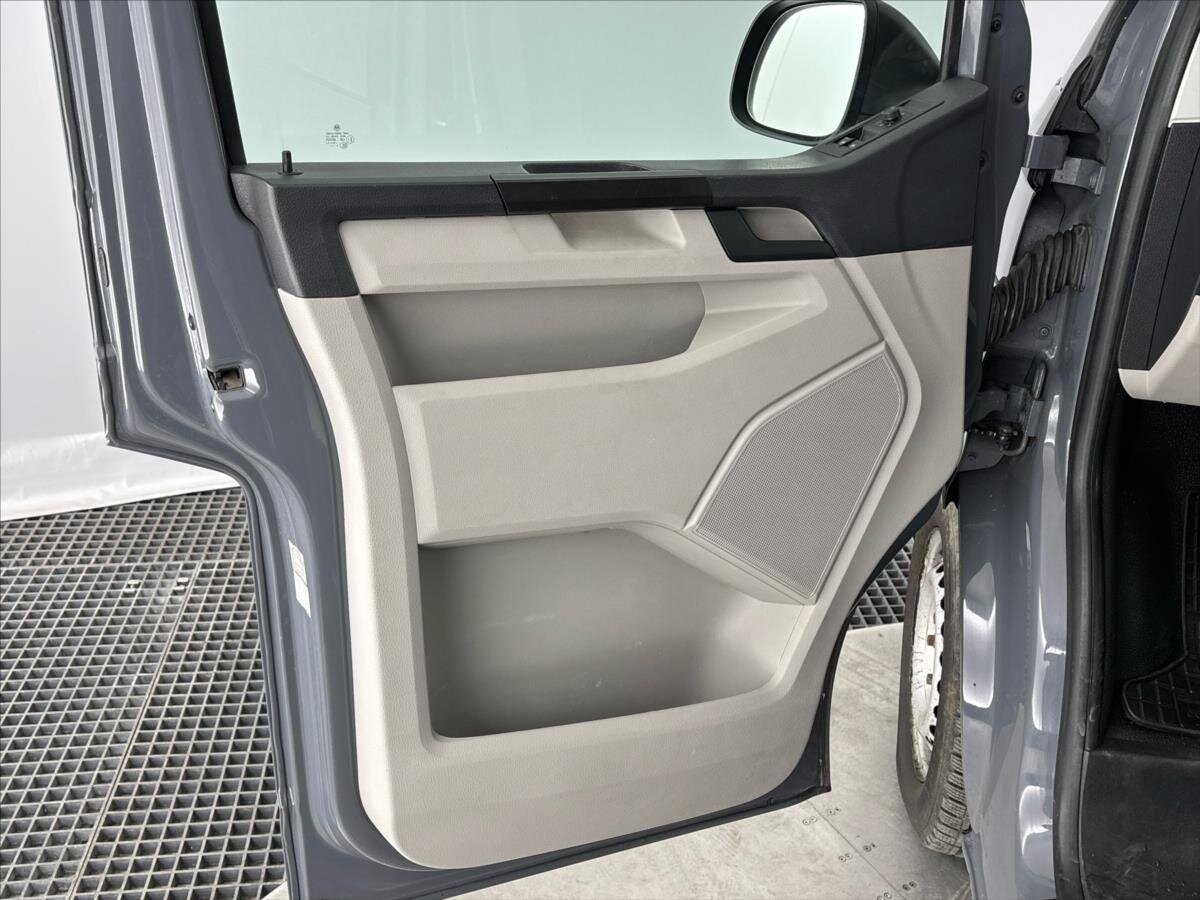 Volkswagen Transporter Kombi 2,0 l 110 kw