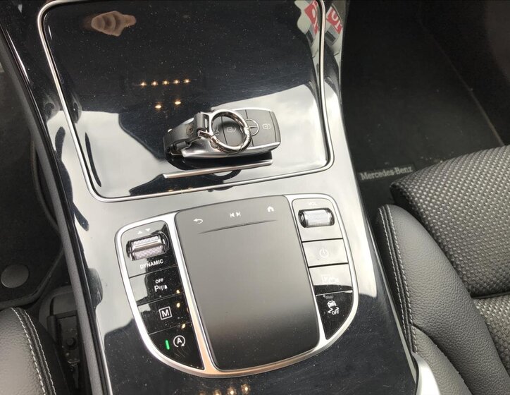 Mercedes-Benz GLC SUV 2,0 l 143 kw