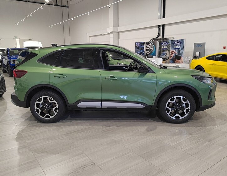 Ford Kuga SUV / Terénní 2,5 l 178 kw