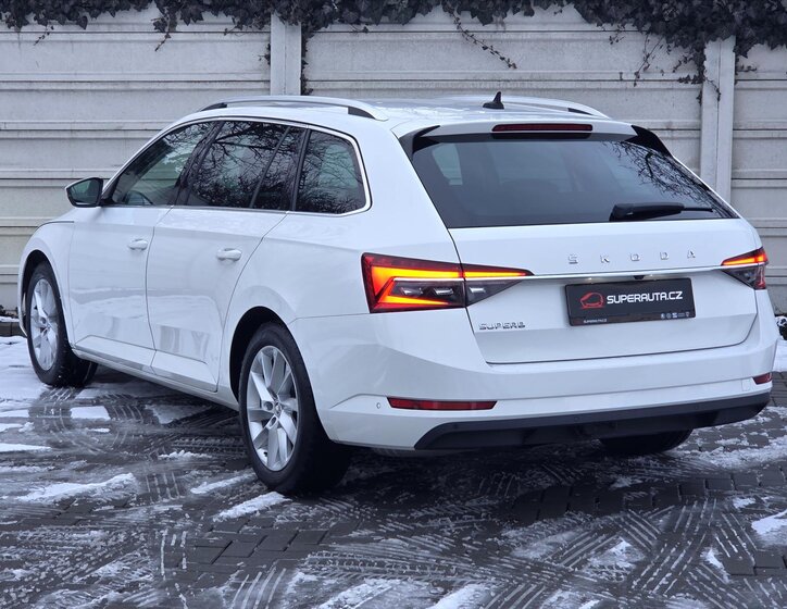Škoda Superb Kombi 1,5 l 110 kw