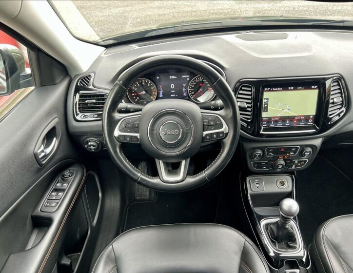 Jeep Compass SUV / Terénní 1,4 l 103 kw