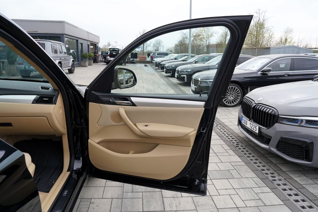 BMW X3 SUV / Terénní 2,0 l 110 kw