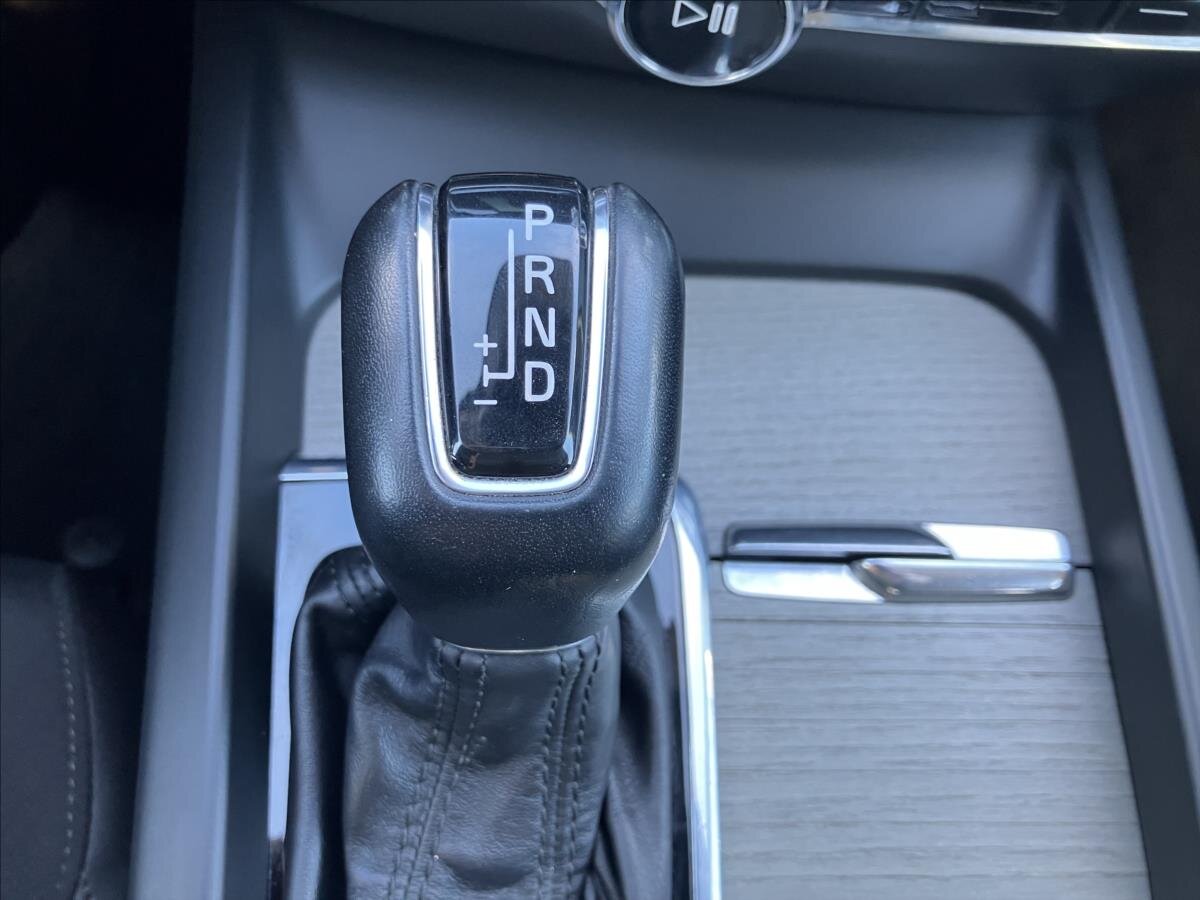 Volvo V60 Kombi 2,0 l 140 kw