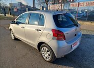Toyota Yaris Hatchback 998,0 50 kw