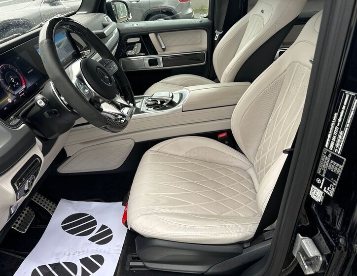 Mercedes-Benz Třídy G SUV / Terénní 4,0 l 430 kw