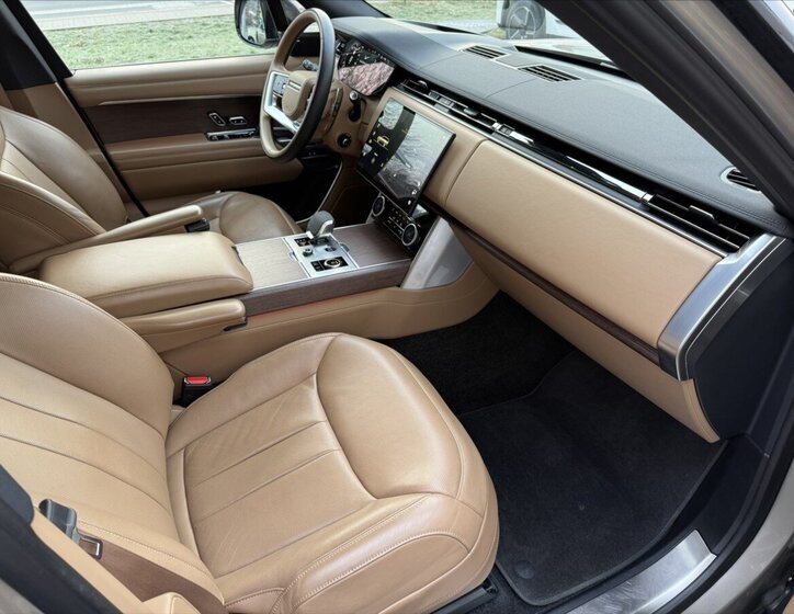 Land Rover Range Rover 37