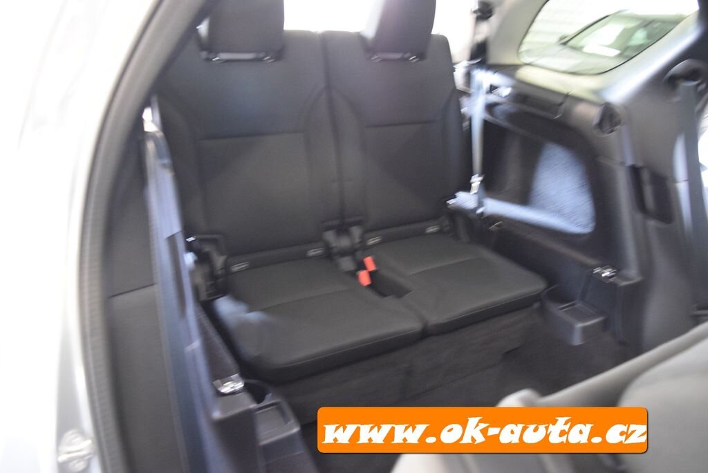 Land Rover Discovery SUV 2,0 l 177 kw