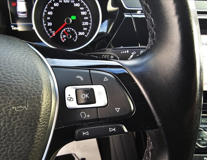 Volkswagen Touran Kombi 1,4 l 110 kw