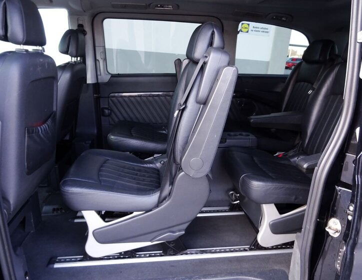 Mercedes-Benz Viano 19