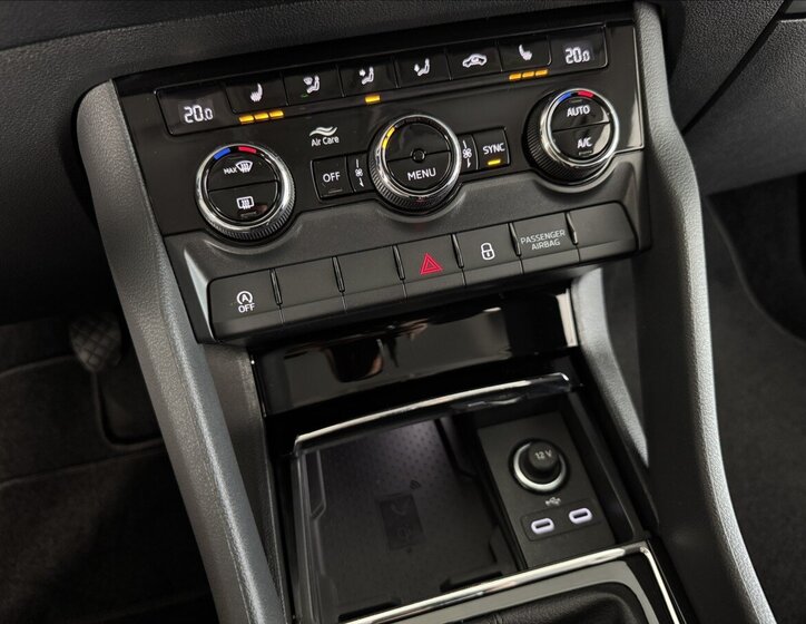 Škoda Karoq SUV 1,5 l 110 kw