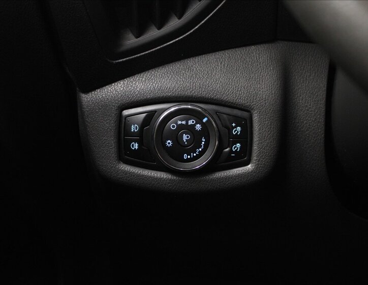 Ford Transit Connect 18