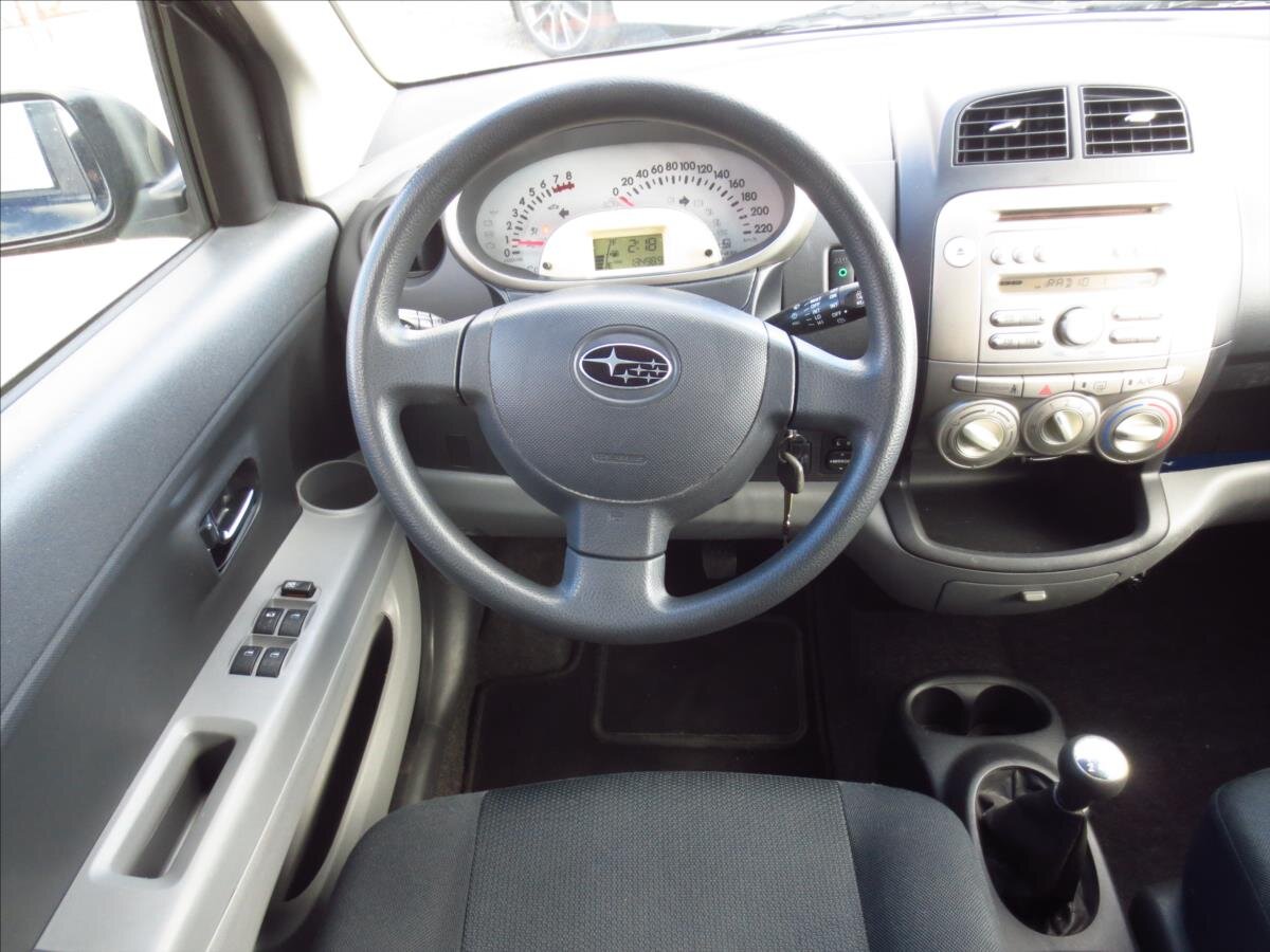 Subaru Justy Hatchback 998,0 51 kw