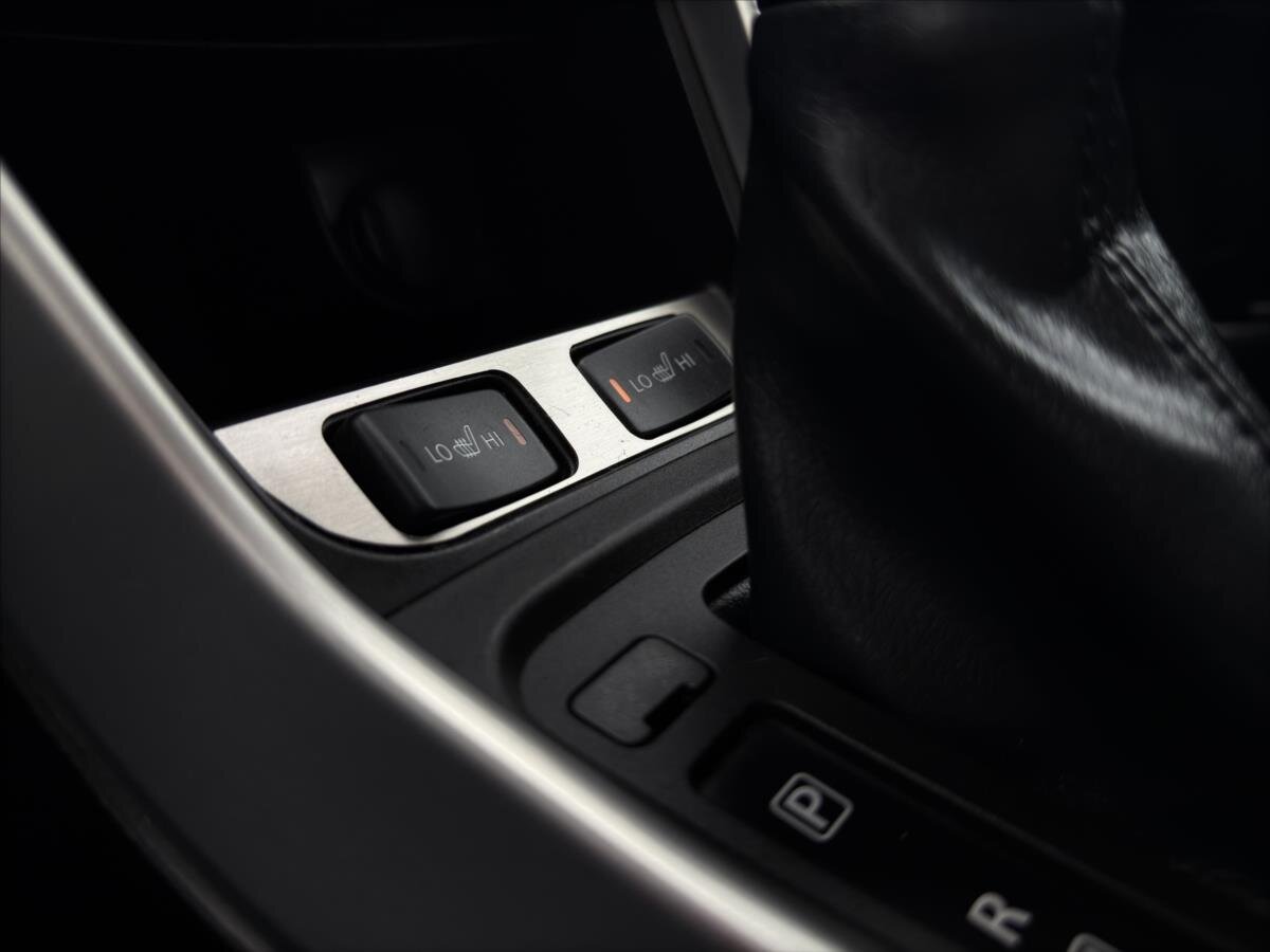 Suzuki SX4 S-Cross SUV / Terénní 1,4 l 103 kw