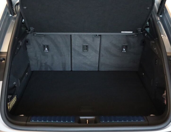 Porsche Macan SUV / Terénní 0,0 300 kw