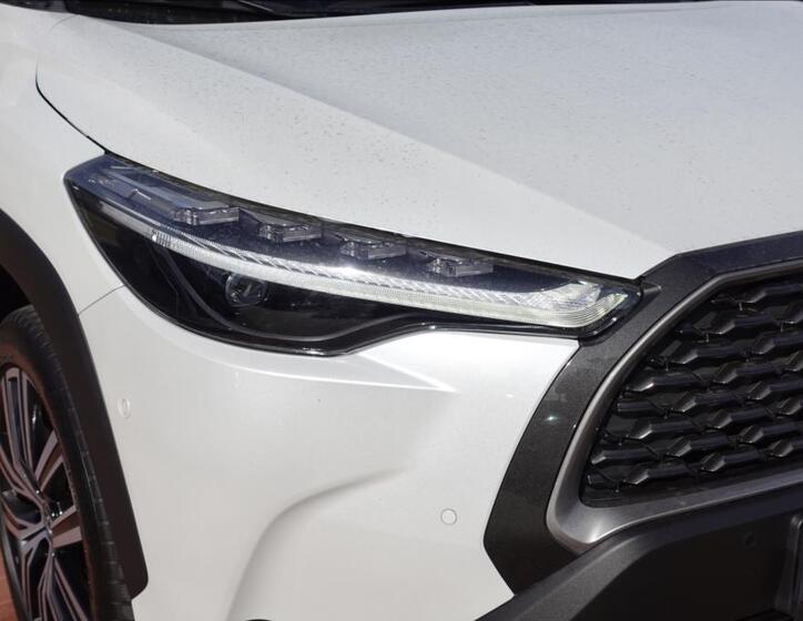 Toyota Corolla Cross 33