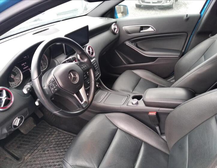 Mercedes-Benz Třídy A 12