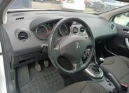 Peugeot 308 Kombi 1,6 l 686 kw