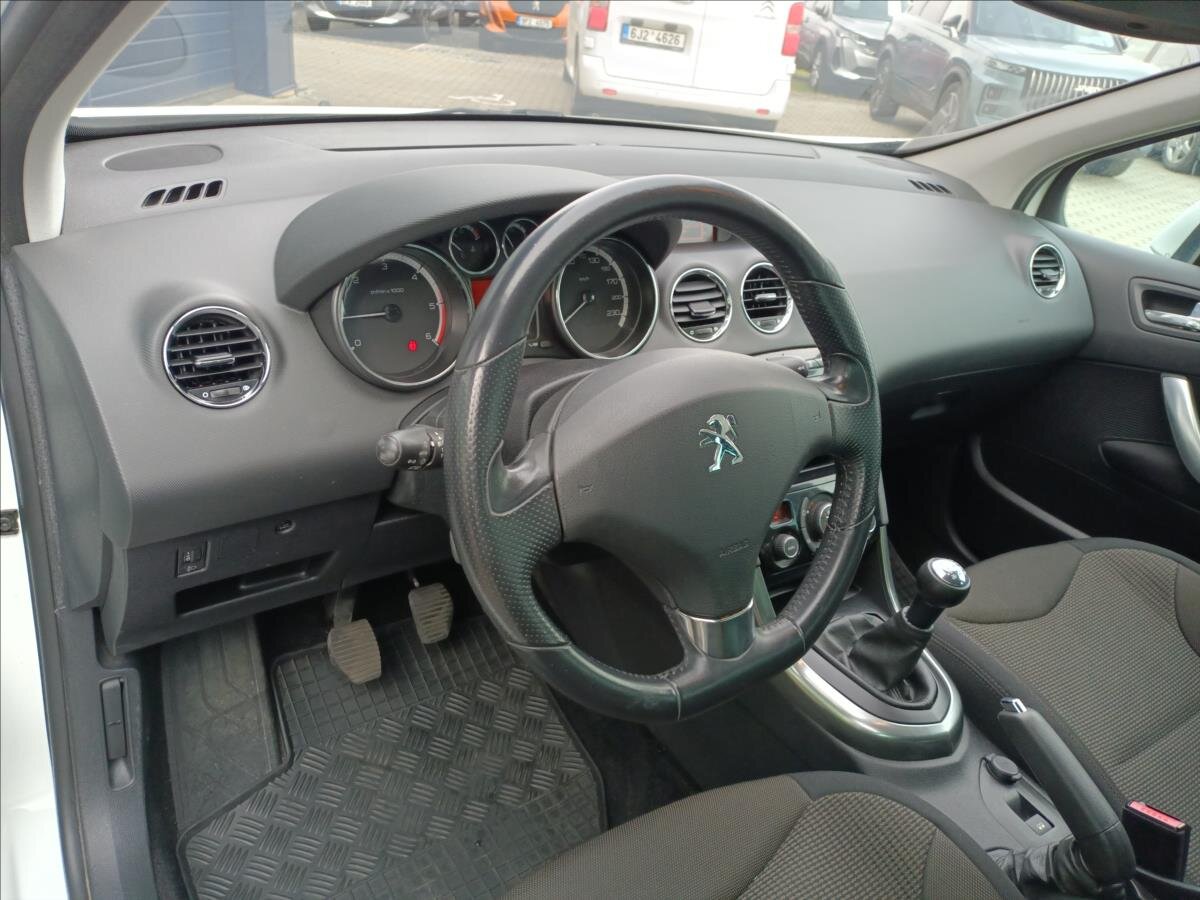 Peugeot 308 Kombi 1,6 l 686 kw