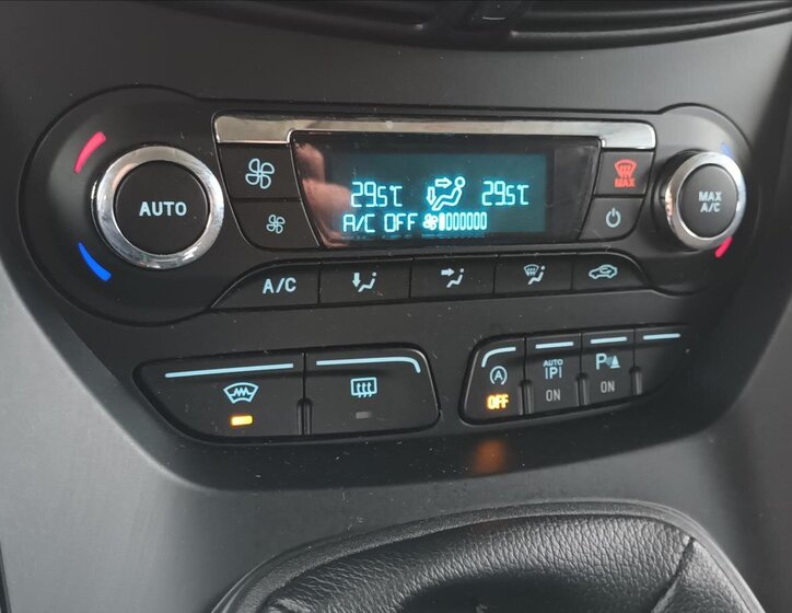 Ford Kuga SUV 1,6 l 110 kw