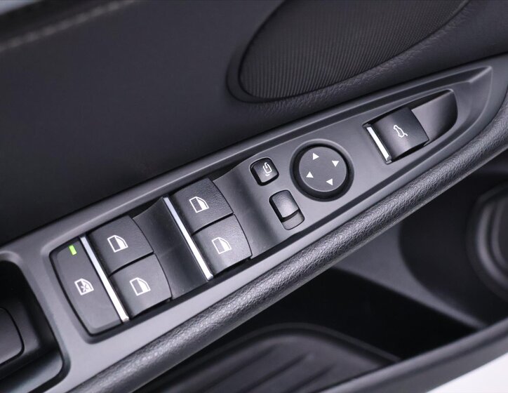 BMW X5 SUV / Terénní 3,0 l 230 kw