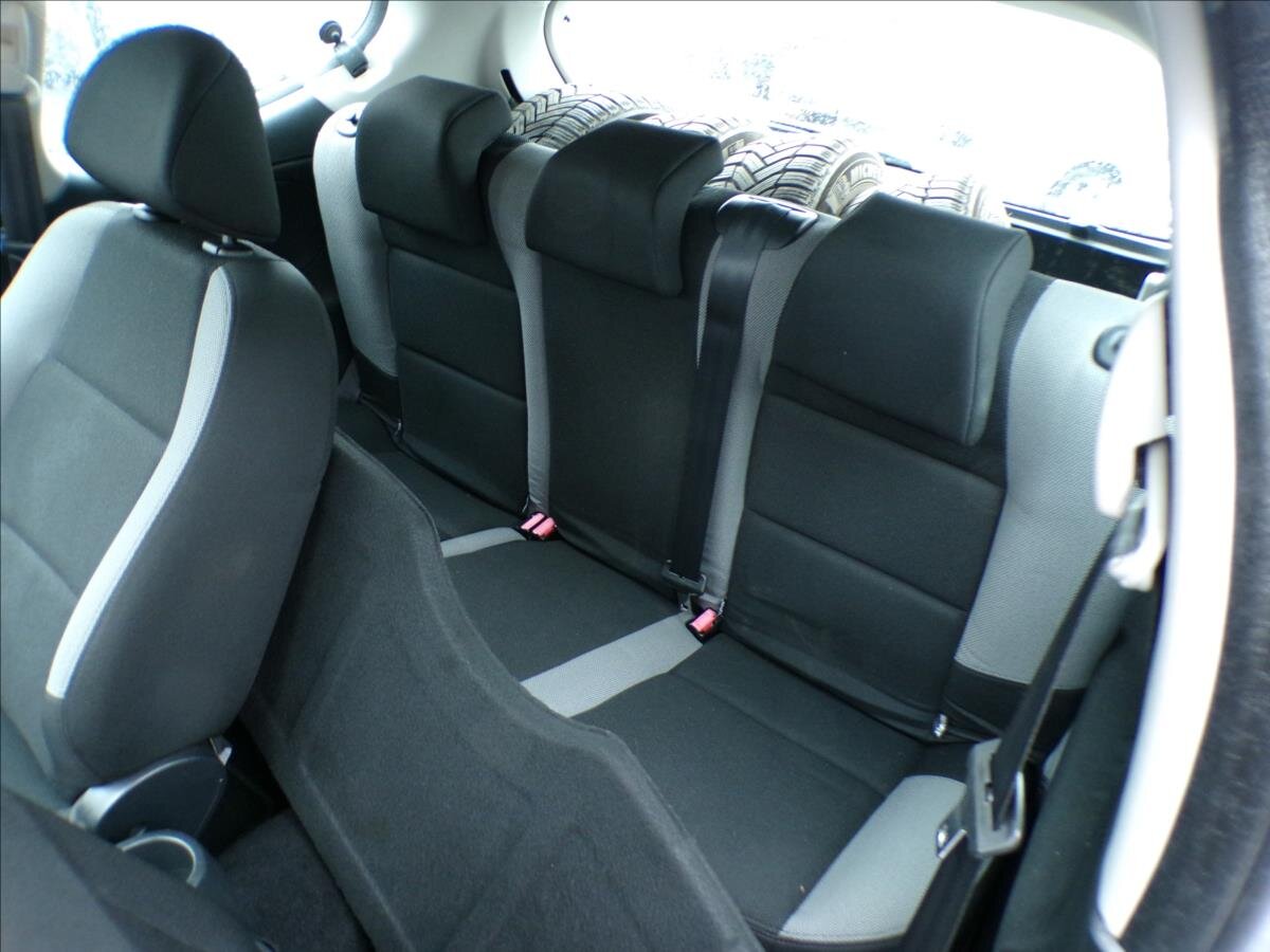 Peugeot 207 Hatchback 1,4 l 70 kw