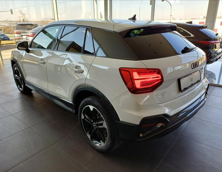 Audi Q2 SUV 1,5 l 110 kw