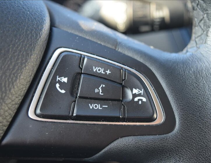 Ford Kuga SUV 1,5 l 88 kw