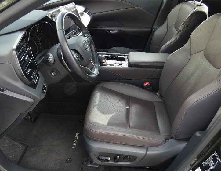Lexus RX 350h SUV / Terénní 2,5 l 140 kw