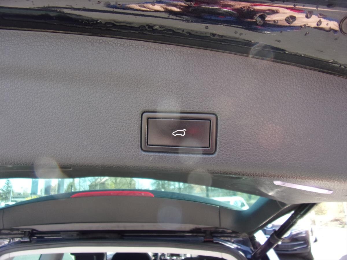 Volkswagen Sharan Kombi 2,0 l 100 kw