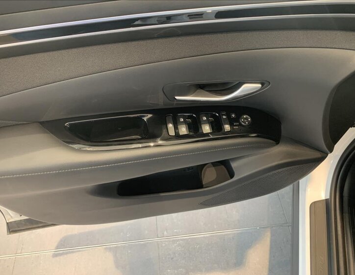 Hyundai Tucson SUV 1,6 l 169 kw