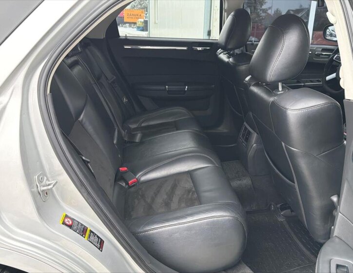 Chrysler 300C Kombi 3,0 l 160 kw