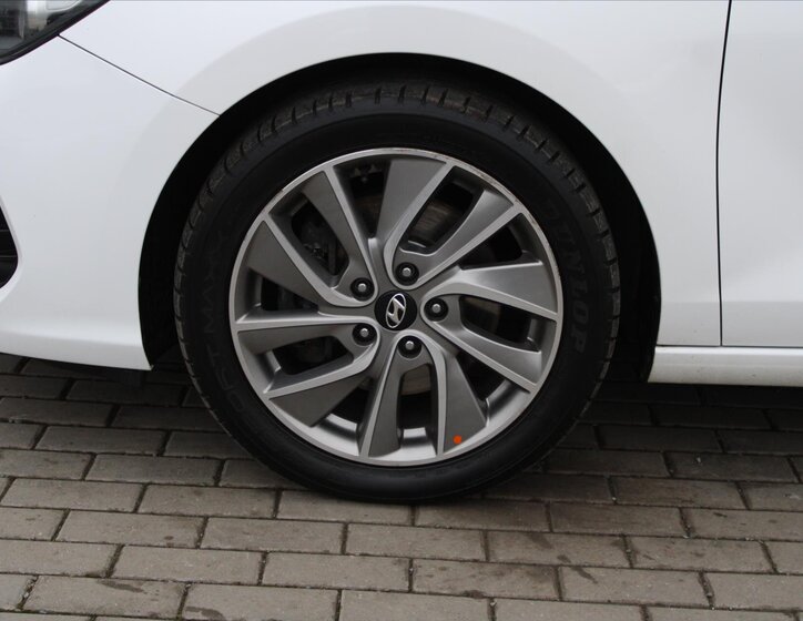 Hyundai i30 Liftback 1,4 l 103 kw