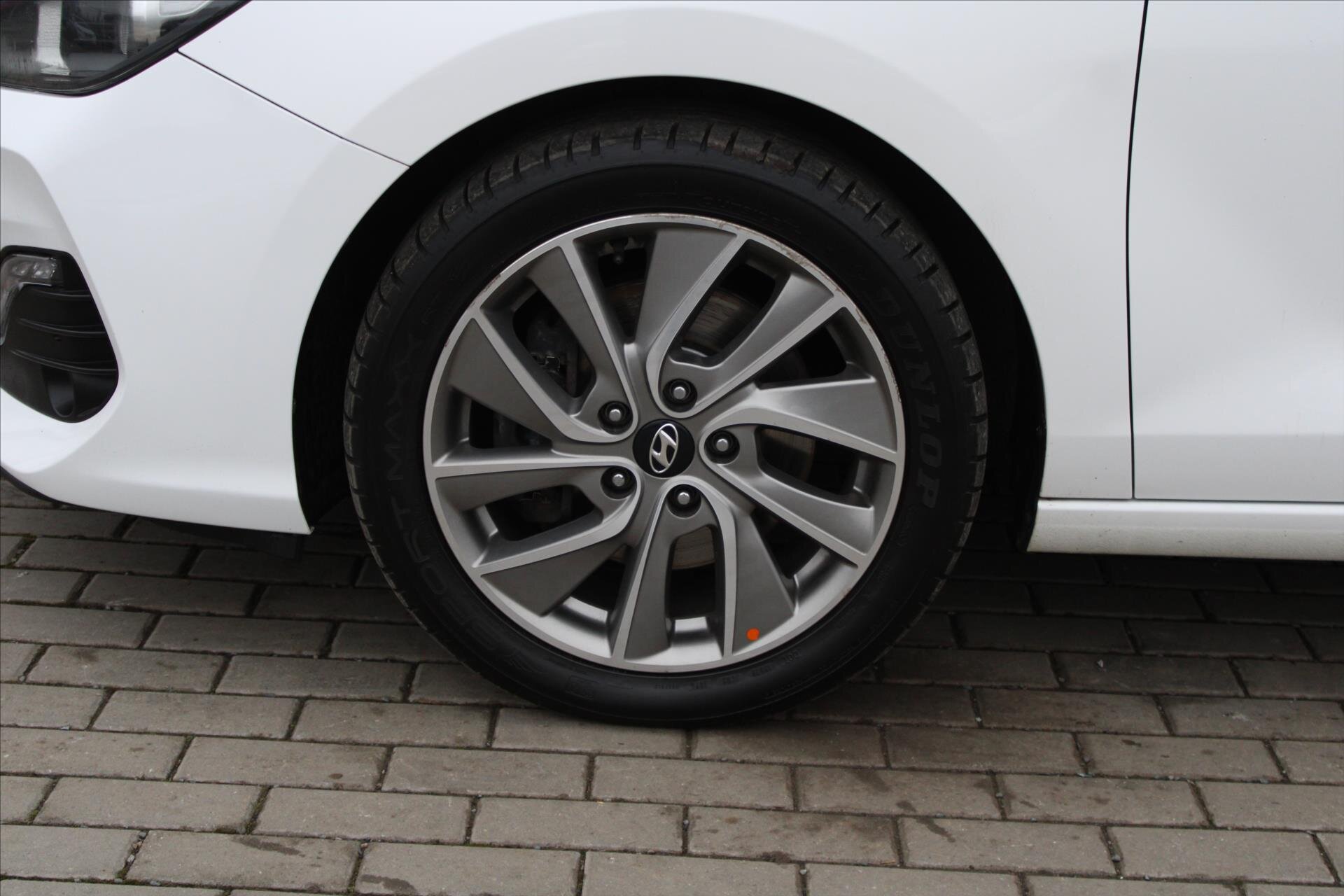 Hyundai i30 Liftback 1,4 l 103 kw