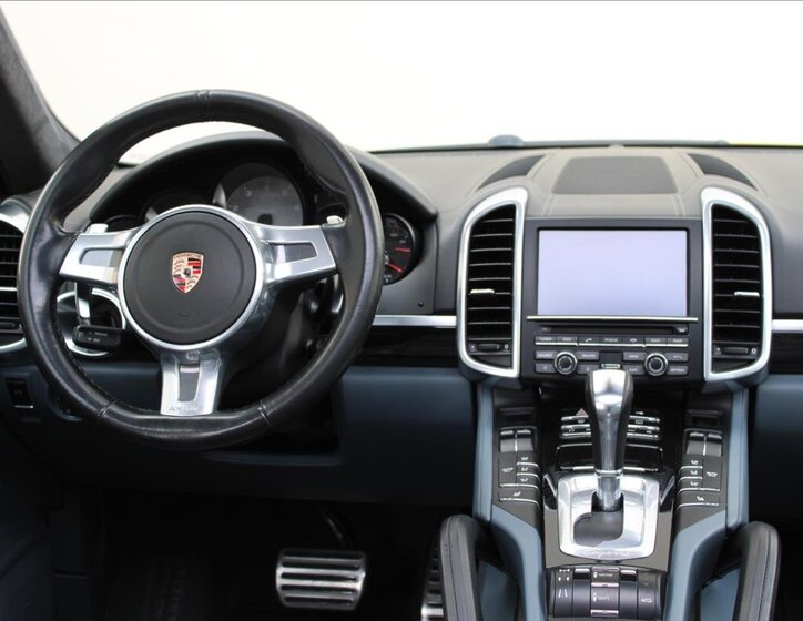 Porsche Cayenne SUV / Terénní 4,8 l 294 kw