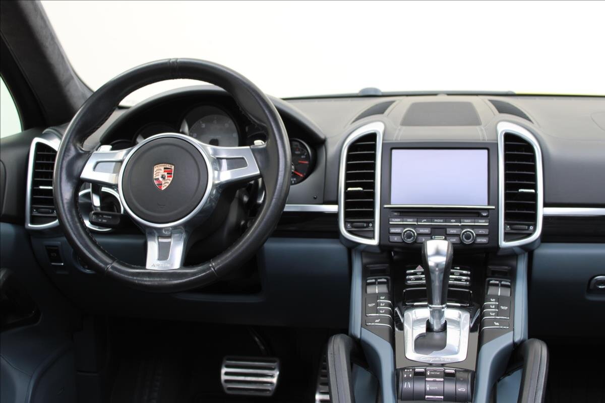 Porsche Cayenne SUV / Terénní 4,8 l 294 kw