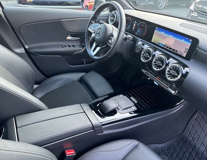 Mercedes-Benz Třídy A 12