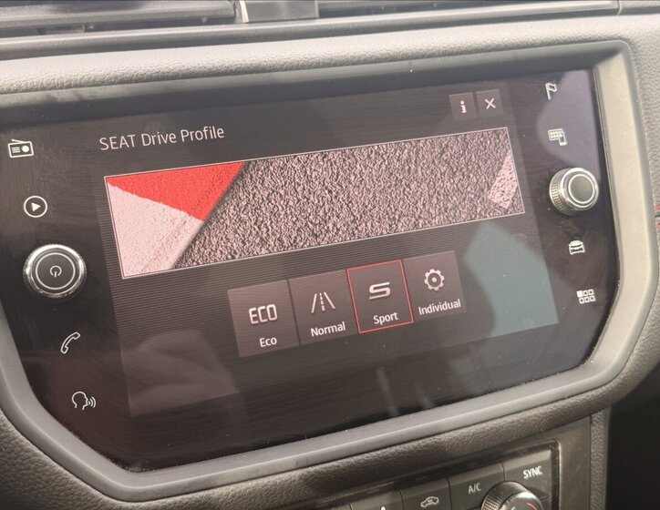 Seat Arona Hatchback 1,5 l 110 kw