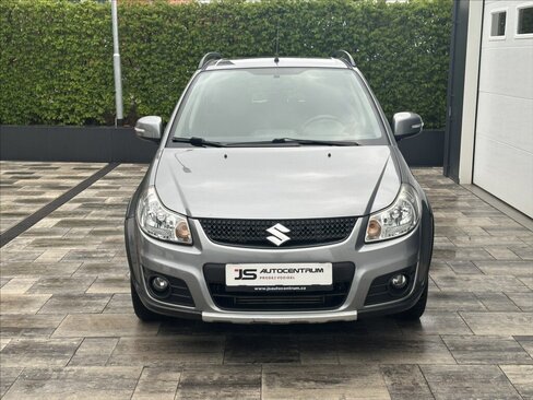 Suzuki SX4 Hatchback 2,0 l 99 kw