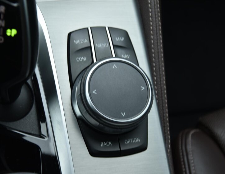 BMW Řada 5 Sedan / Limuzína 3,0 l 250 kw