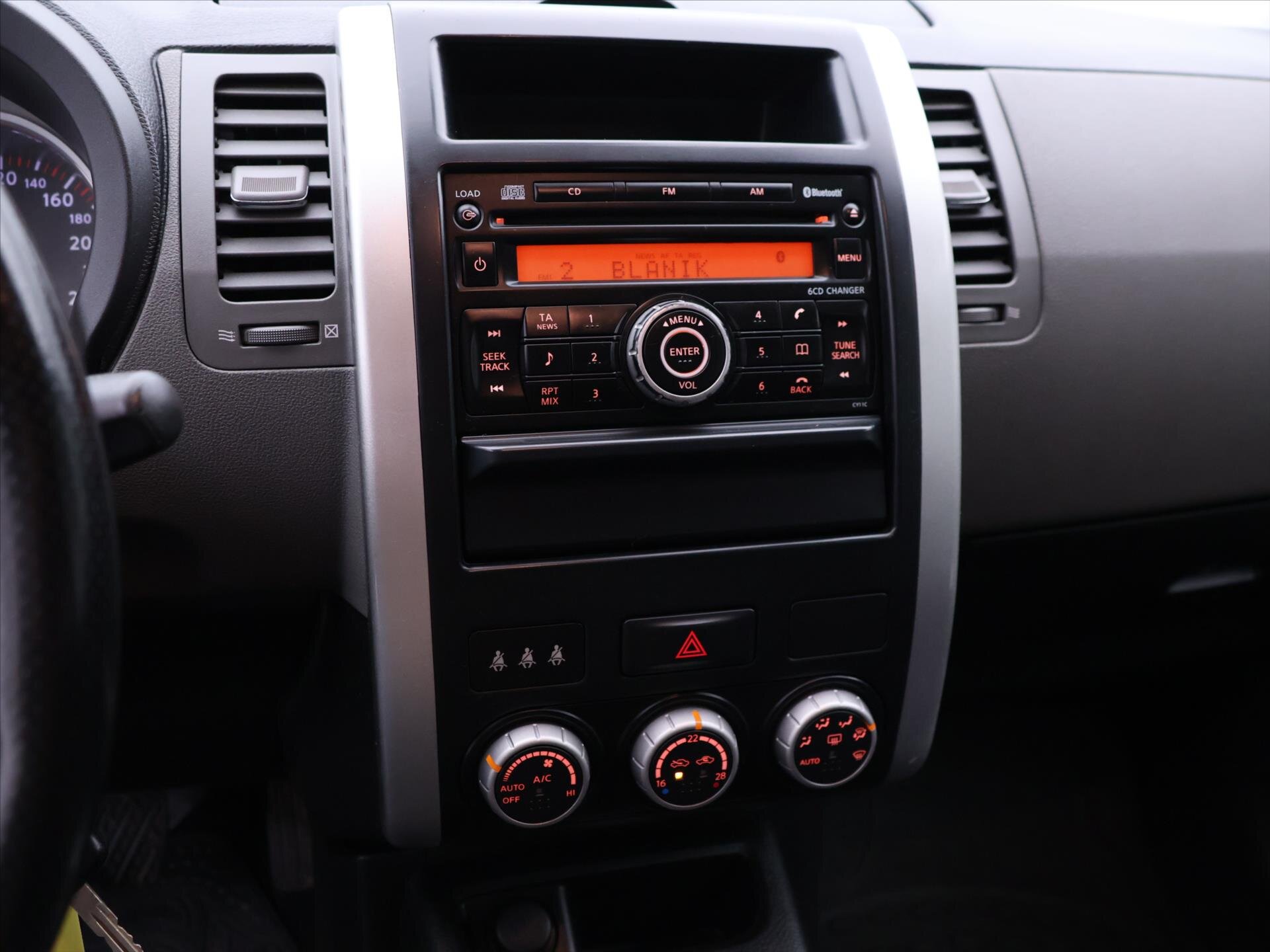 Nissan X-Trail SUV / Terénní 2,0 l 110 kw