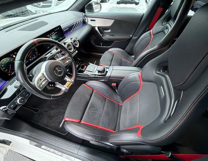 Mercedes-Benz CLA Kombi 2,0 l 310 kw