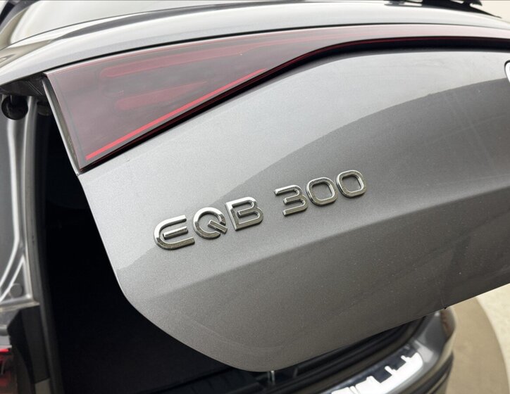 Mercedes-Benz EQB SUV / Terénní 0,0 168 kw