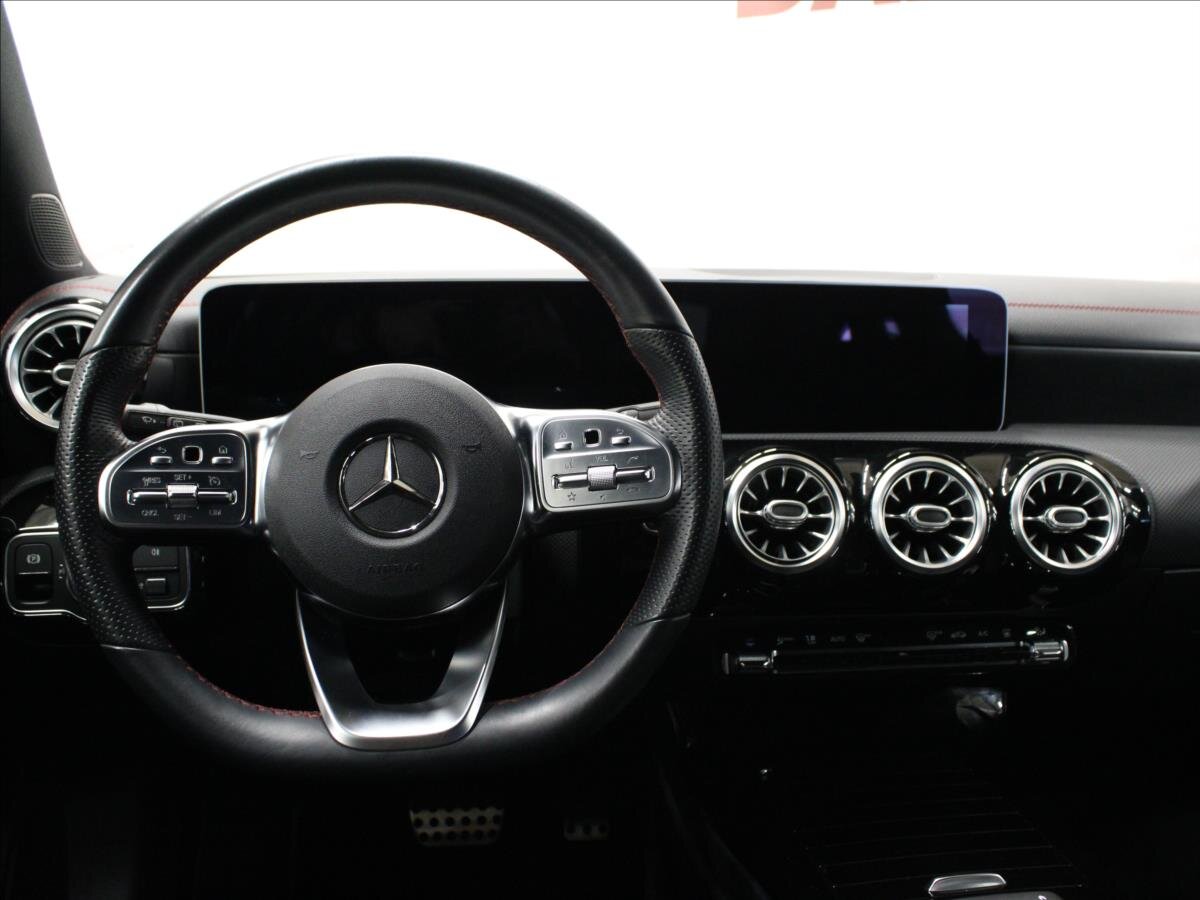 Mercedes-Benz CLA Kombi 2,0 l 140 kw