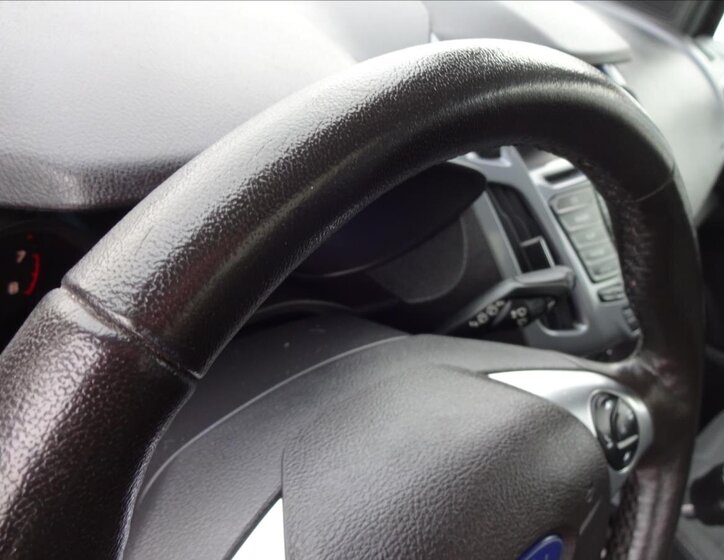 Ford Tourneo Connect MPV 998,0 74 kw