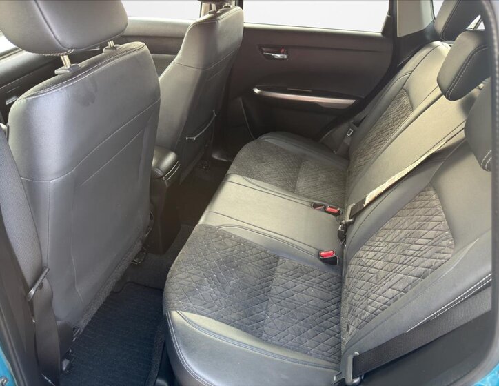 Suzuki Vitara 16