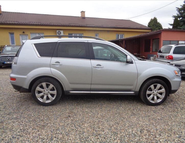 Mitsubishi Outlander Ostatní 2,3 l 130 kw
