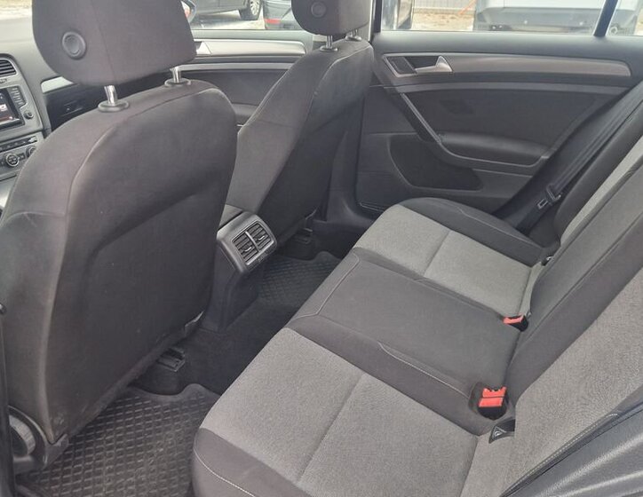 Volkswagen Golf Kombi 1,6 l 81 kw