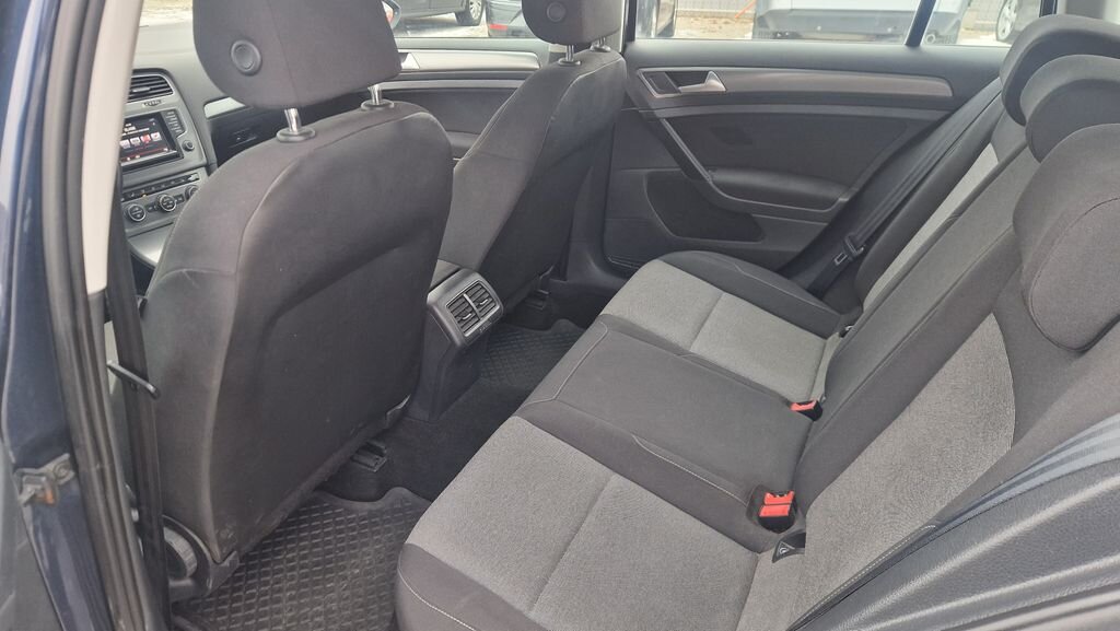 Volkswagen Golf Kombi 1,6 l 81 kw