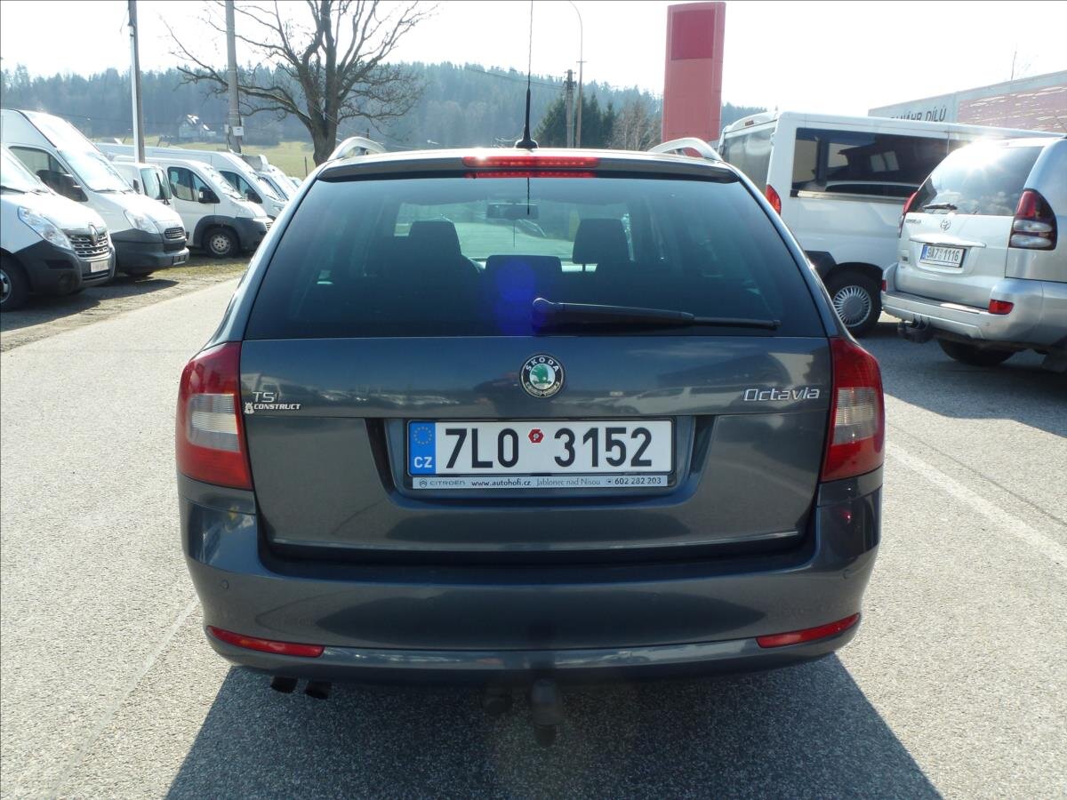 Škoda Octavia Kombi 1,8 l 118 kw